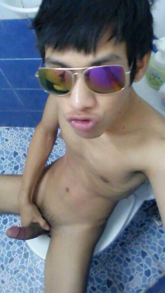 Asian Gay Boy Selfie